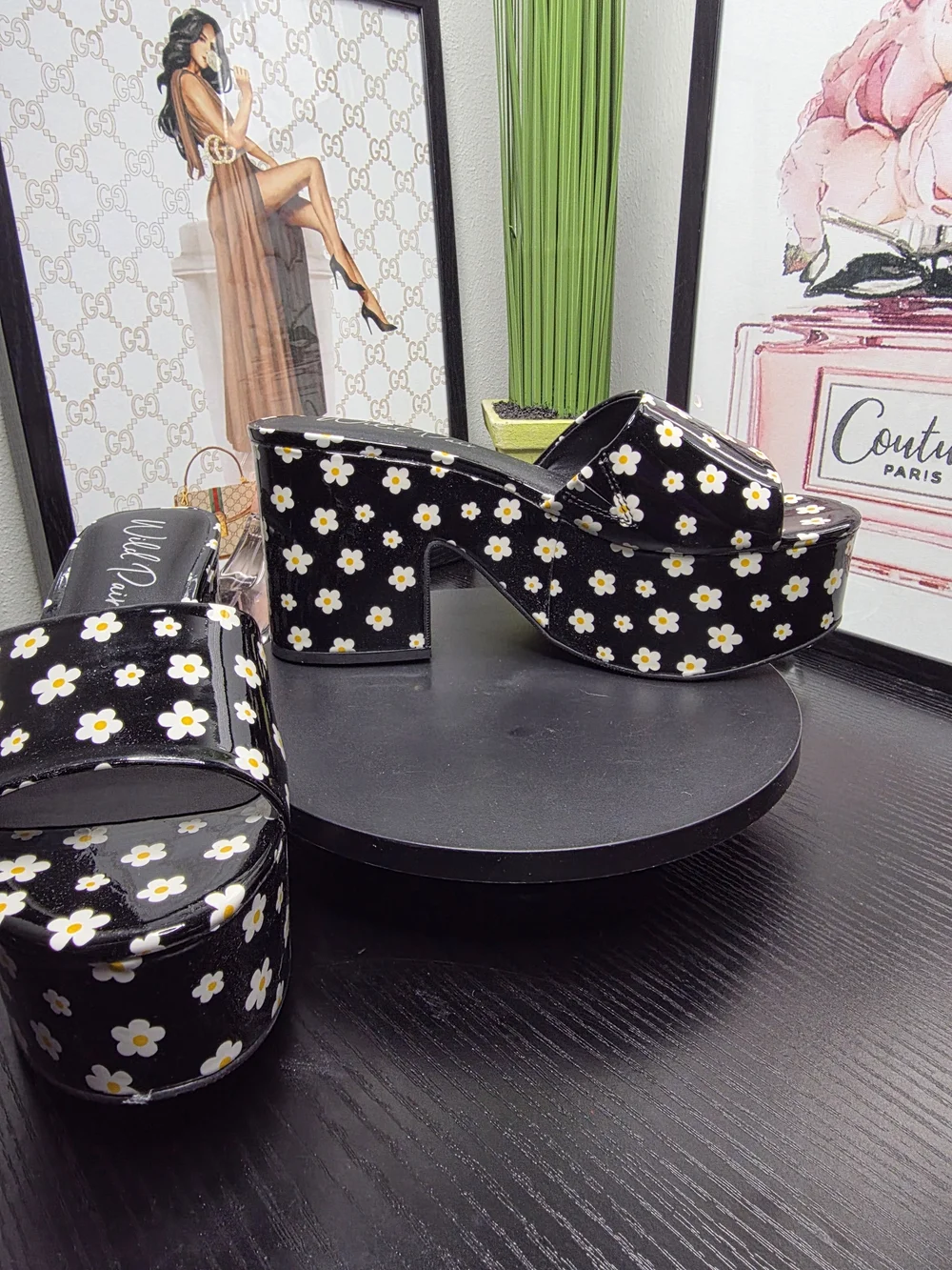 Wild Pair Daisy Platform Slide Sandals